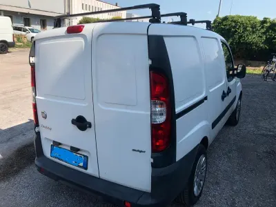 Usata Fiat Doblò Active 75 CV (55 kW) 2009 Bianco Monovolume