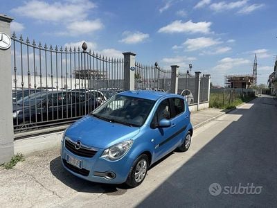 Usata Opel Agila 94 CV (69 kW) 2013 Blu Utilitaria