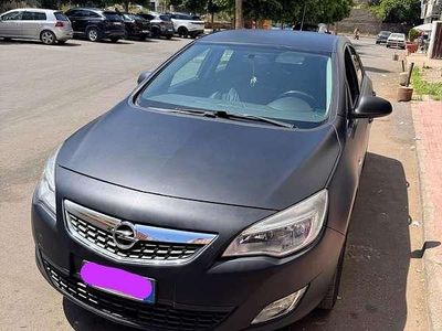 Occasion Opel Astra Edition 110 ch (80 kW) 2013 Noir Berline