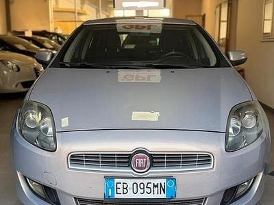 Usata Fiat Bravo Emotion 90 CV (66 kW) 2010 Oro Utilitaria