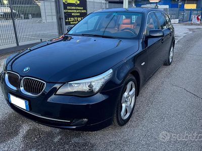 Begagnad BMW 525 218 HK (160 kW) 2009 Blå Kombi