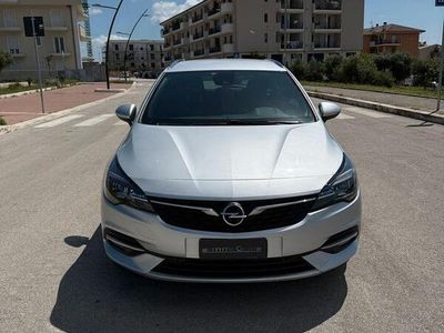 Usata Opel Astra Business Elegance 122 CV (89 kW) 2020 Grigio Station wagon