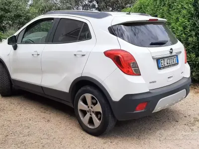 Usata Opel Mokka 136 CV (100 kW) 2015 Bianco SUV
