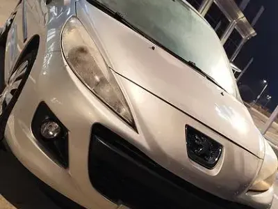 Usata Peugeot 207 73 CV (53 kW) 2010 Berlina