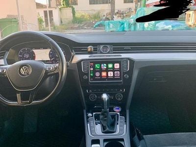 Usata VW Passat Executive 150 CV (110 kW) 2016 Bianco Station wagon