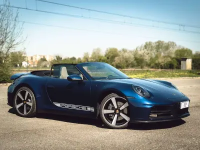 Usata Porsche 911 Carrera Cabriolet 394 CV (289 kW) 2024 Blu/azzurro Cabrio