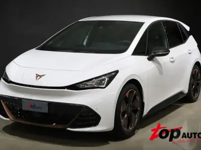 Usata Cupra Born e-Boost 169 kW (231 CV) 2024 Bianco Utilitaria