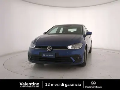 Usata VW Polo Life 95 CV (69 kW) 2023 Blu/azzurro Utilitaria