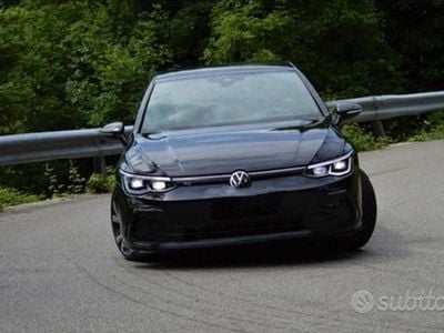 Usata VW Golf VIII R-line 150 CV (110 kW) 2022 Nero Berlina
