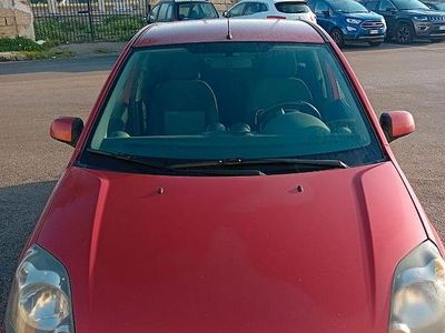 Usata Ford Fiesta 2008 Rosso Utilitaria