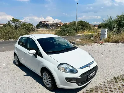 Usata Fiat Punto Evo 75 CV (55 kW) 2010 Bianco Utilitaria
