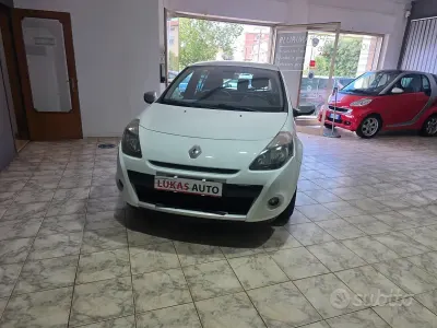 Usata Renault Clio IV Dynamique 103 CV (75 kW) 2012 Bianco Berlina