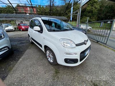 Usata Fiat Panda Lounge 69 CV (50 kW) 2017 Bianco Utilitaria