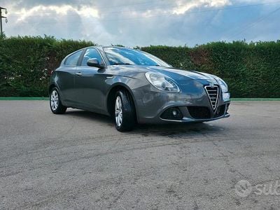 Usata Alfa Romeo Giulietta 109 CV (80 kW) 2011 Grigio Berlina