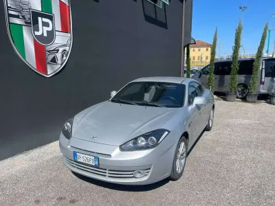 Gebraucht Hyundai Coupé Active 105 PS (77 kW) 2009 Silber Coupé