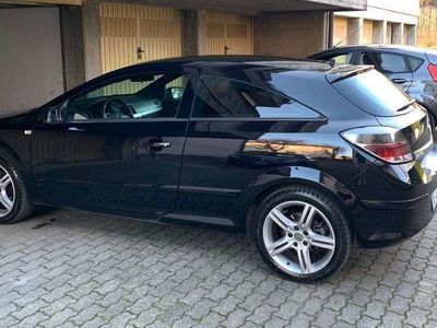 usata Opel Astra GTC 1.7 cdti Sport