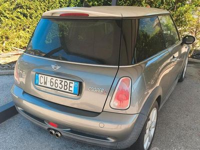 Usata Mini Cooper S 170 CV (125 kW) 2005 Grigio Utilitaria