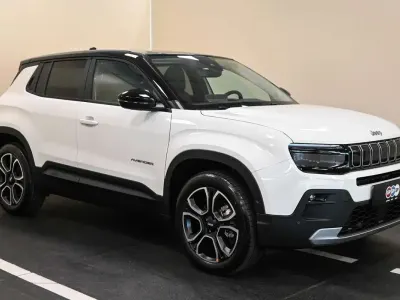 Nuova Jeep Avenger Summit 110 CV (80 kW) 2025 Bianco SUV