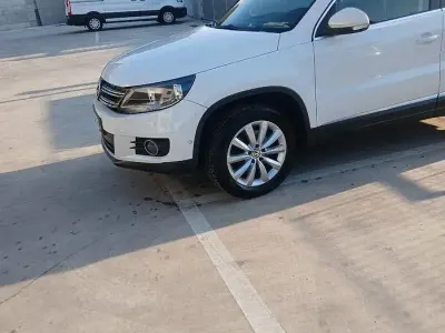 Usata VW Tiguan 150 CV (110 kW) 2014 Bianco SUV