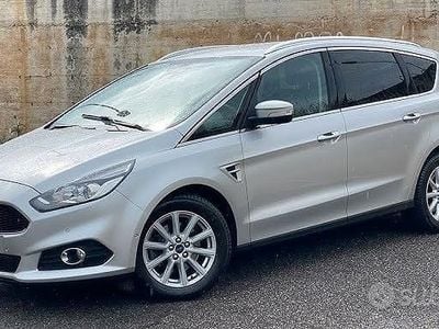 Usata Ford S-MAX S 2011 Grigio Monovolume