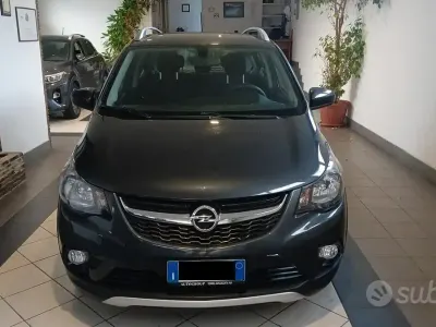 Usata Opel Karl Rocks 73 CV (53 kW) 2018 Grigio Utilitaria