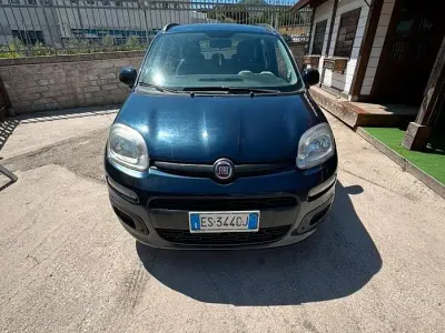 Usata Fiat Panda Lounge 69 CV (50 kW) 2015 Bluazzurro Utilitaria