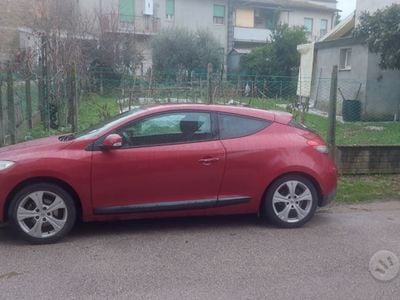 Usata Renault Mégane Coupé 110 CV (80 kW) 2009 Rosso Coupé
