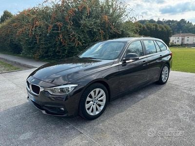 Usata BMW 316 Luxury Line 116 CV (85 kW) 2015 Nero Station wagon