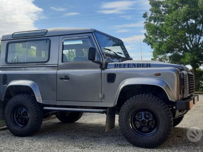 usata Land Rover Defender 90 td4