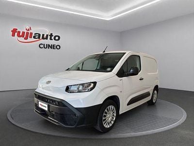 Usata Toyota Proace City City 100 CV (73 kW) 2024 Bianco Monovolume