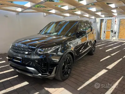 Usata Land Rover Discovery 5 HSE Luxury 241 CV (177 kW) 2021 Nero SUV