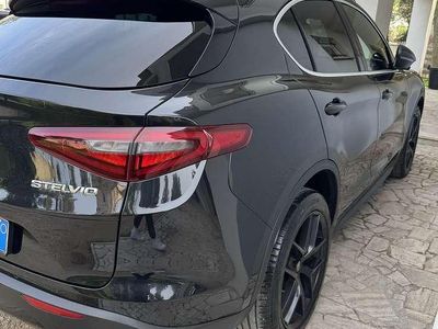 Usata Alfa Romeo Stelvio 209 CV (153 kW) 2017 SUV