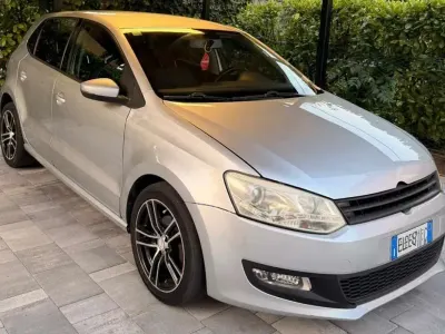 Usata VW Polo 90 CV (66 kW) 2011 Argento Utilitaria
