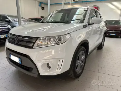 Usata Suzuki Vitara Cool 120 CV (88 kW) 2015 Bianco SUV
