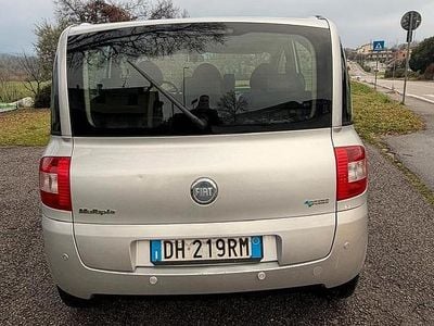 Käytetty Fiat Multipla 103 HP (75 kW) 2007 Harmaa Tila-auto