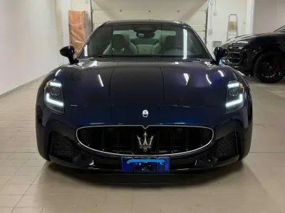 Usata Maserati Granturismo 489 CV (359 kW) 2023 Blu/azzurro Coupé