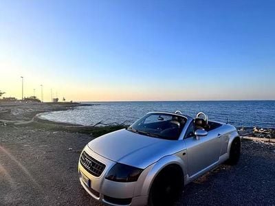 Usata Audi TT Roadster 150 CV (110 kW) 2004 Grigio Cabrio