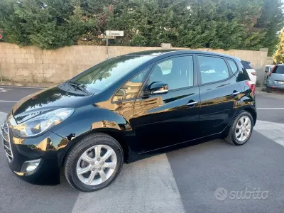 Usata Hyundai ix20 Xpossible 90 CV (66 kW) 2016 Nero Utilitaria