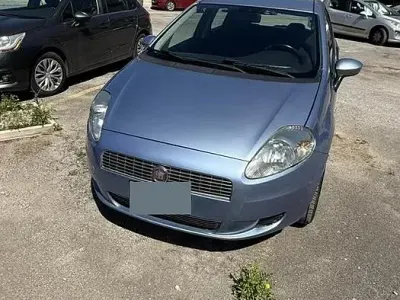 Käytetty Fiat Grande Punto 75 HP (55 kW) 2005 Viistoperä