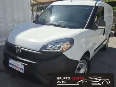 Begagnad Fiat Doblò 90 HK (66 kW) 2022 Vit Minibuss