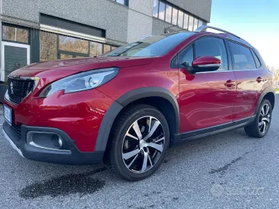 Usata Peugeot 2008 131 CV (96 kW) 2019 Rosso SUV