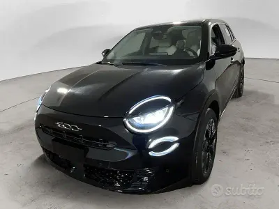 Usata Fiat 600 La Prima 110 CV (80 kW) 2025 Nero SUV