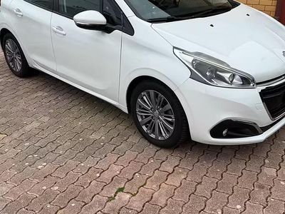 Usata Peugeot 208 75 CV (55 kW) 2017 Bianco Utilitaria
