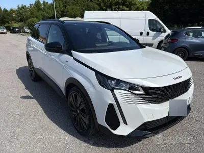 Usata Peugeot 5008 GTi 131 CV (96 kW) 2022 Bianco SUV