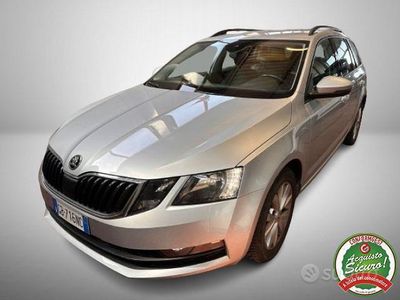 Grigio Usata 2020 Skoda Octavia G-TEC Executive Station wagon | 16.900 € (Buon prezzo)