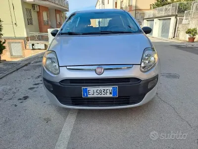 Usata Fiat Punto Evo Active 75 CV (55 kW) 2010 Grigio Utilitaria