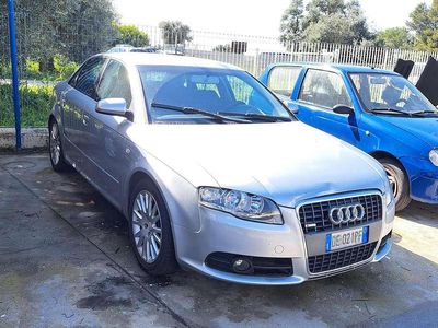 Begagnad Audi A4 S-Line 140 HK (102 kW) 2007 Silver Sedan