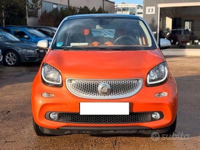 Usata Smart ForFour Passion 70 CV (51 kW) 2015 Arancione Utilitaria