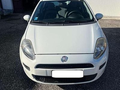 Usata Fiat Punto Lounge 75 CV (55 kW) 2012 Bianco Utilitaria