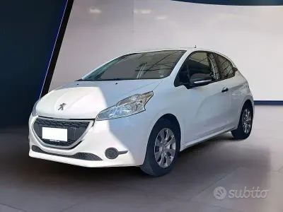 Usata Peugeot 208 Allure 82 CV (60 kW) 2012 Bianco Utilitaria
